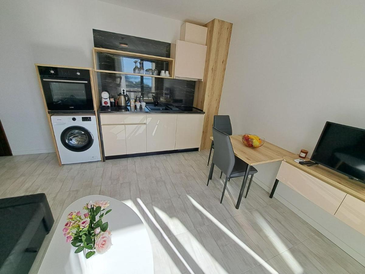 Onyx 2 Private Beach Apartment Sveti Vlas Exterior foto